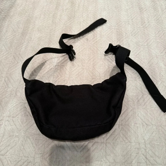 Black Daypack, The North Face, One Size - Picture 4 of 5